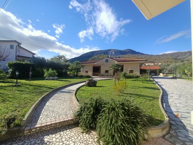 Property photo 3 of 20