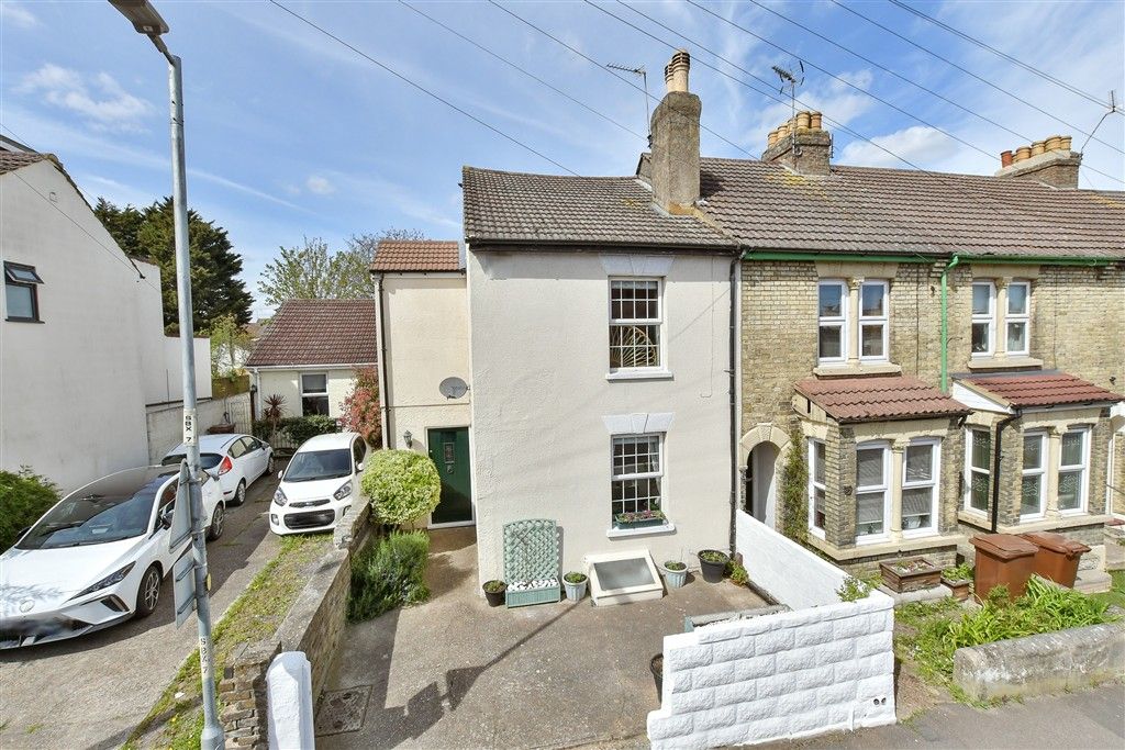 Property photo 1 of 13 External (Web)