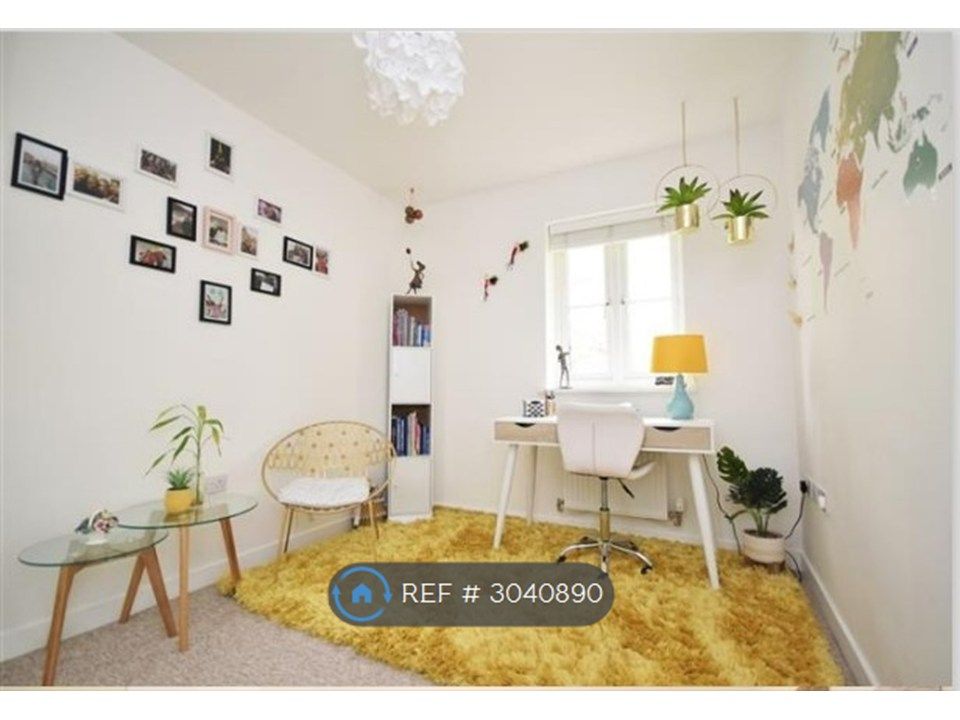 Property photo 3 of 10 Double Bedroom 2