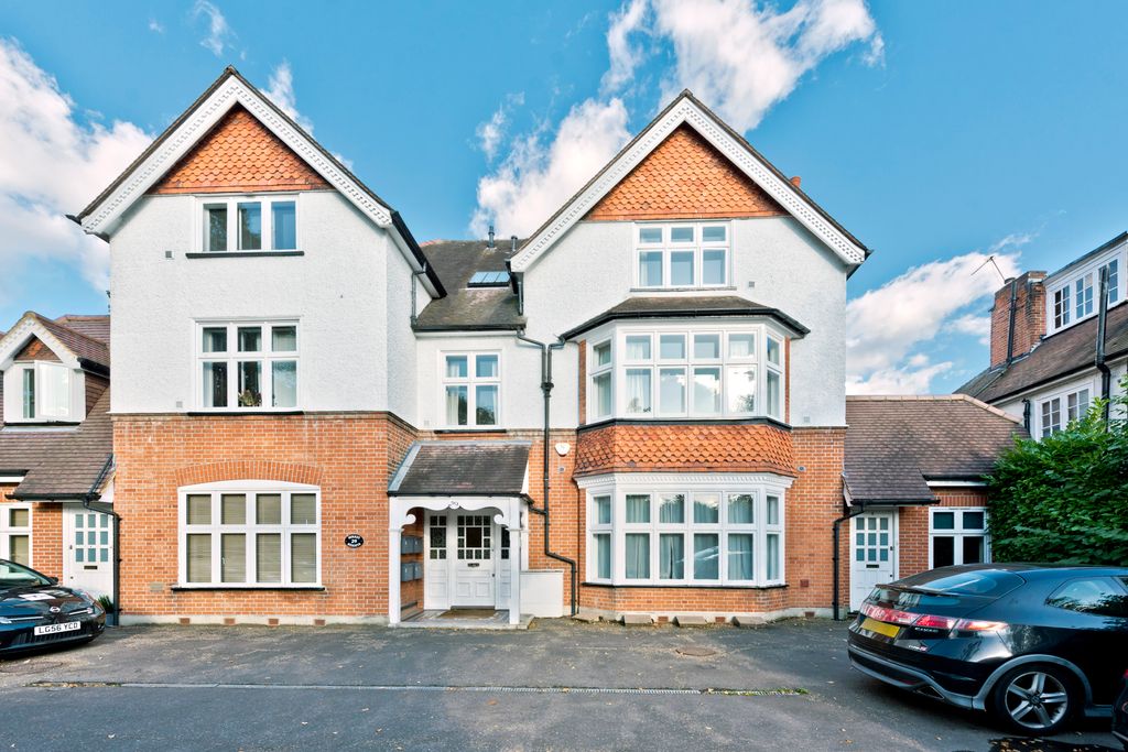 Property photo 1 of 11 2,29Ubr Outside 1.Jp