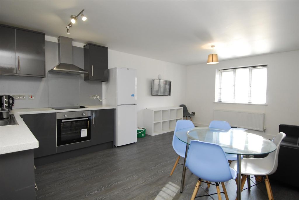Property photo 1 of 7 Belgravemanorf4003.Jpg