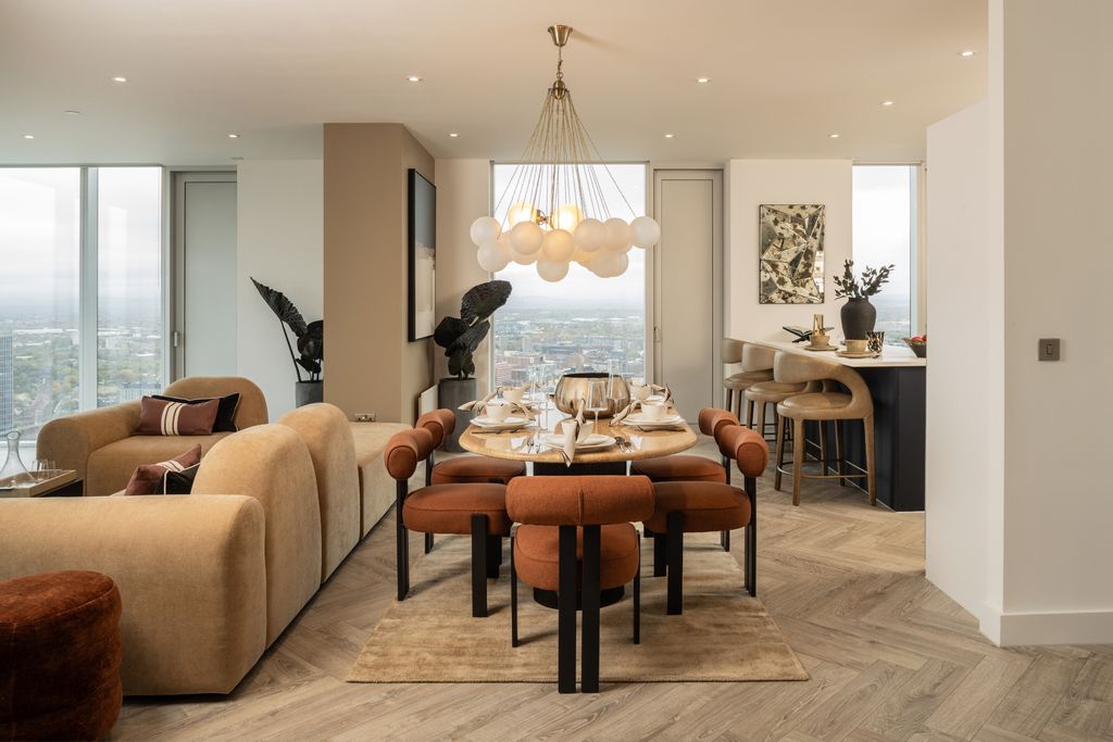 Property photo 2 of 38 Photo 28