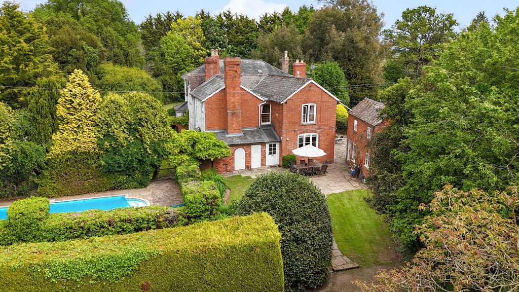 Property photo 3 of 23