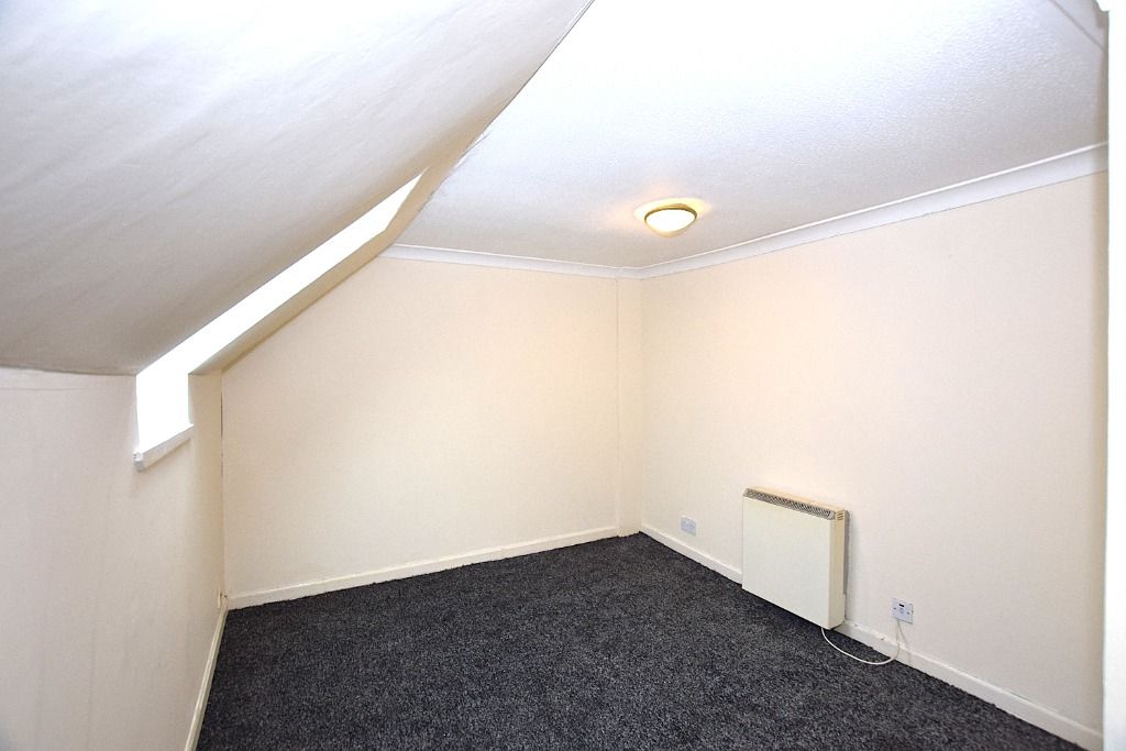 Additional image 6 of 3 bed flat to rentMain Street, Kilwinning, North Ayrshire KA13