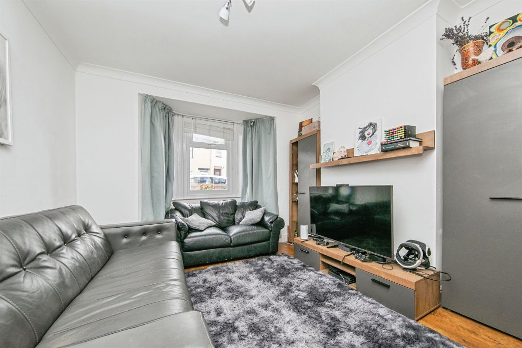 Property photo 2 of 12