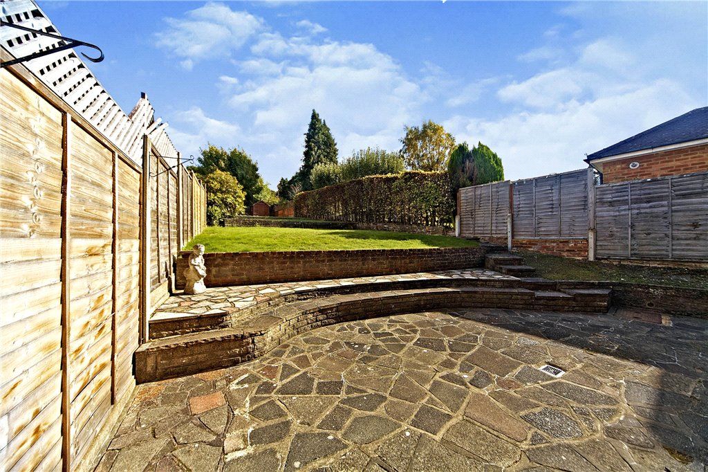 Property photo 3 of 14 Garden