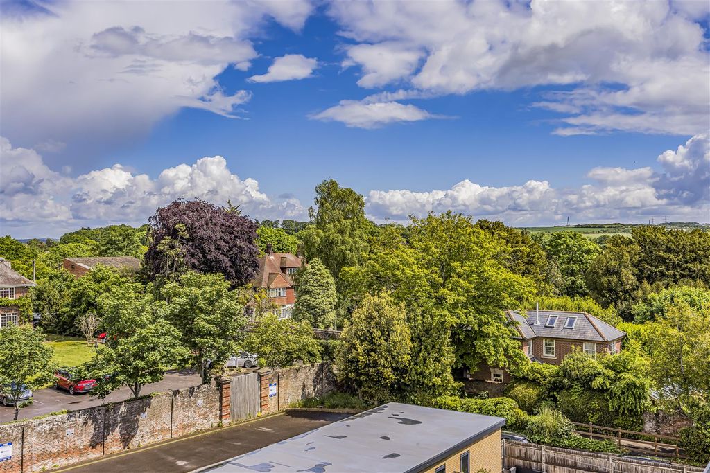 Additional image 33 of 4 bed town house for saleWykeham Place, Fareham PO16
