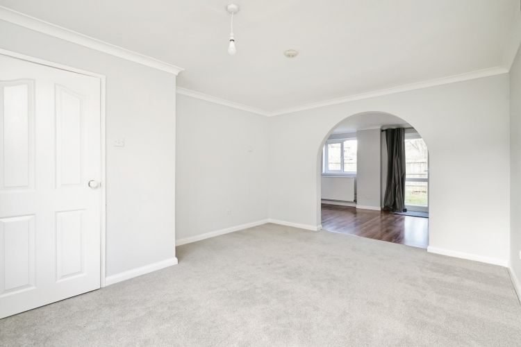 Property photo 3 of 9 Living Room