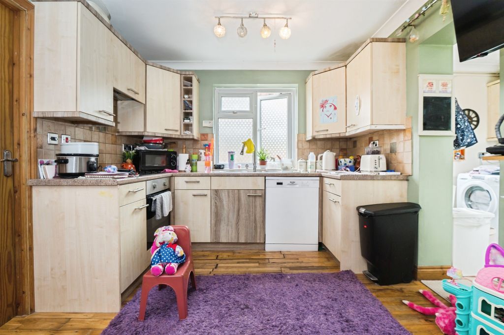Property photo 3 of 16