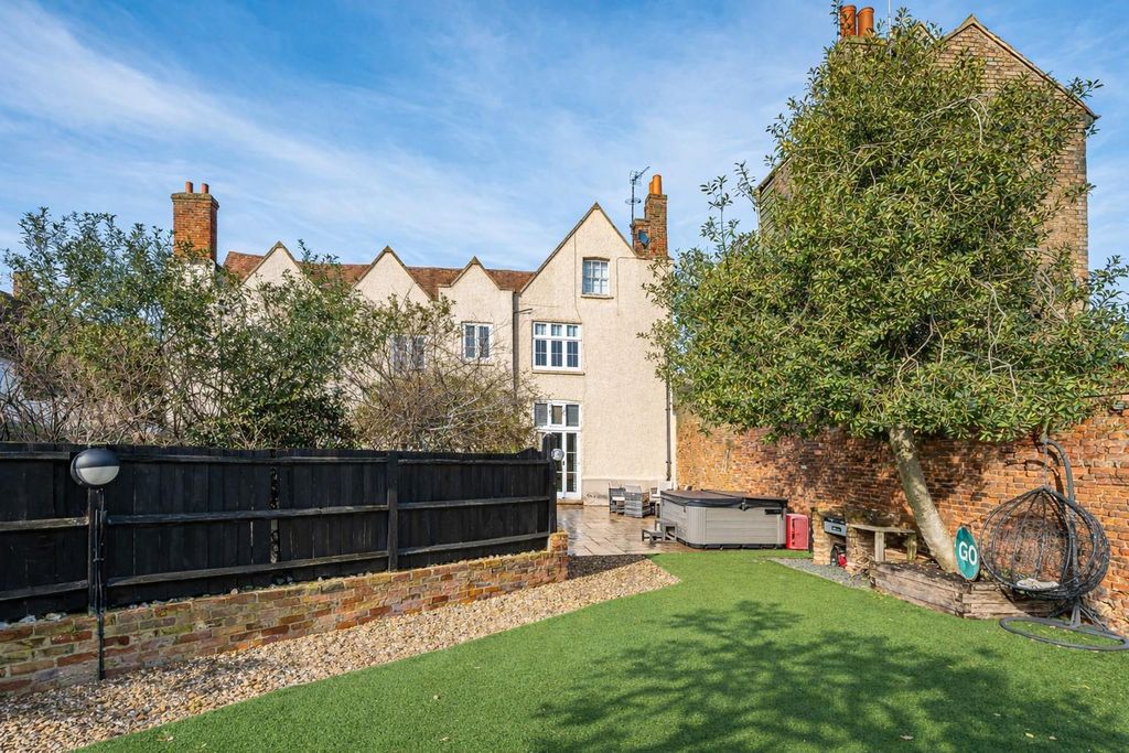 Property photo 2 of 34 8.Jpg