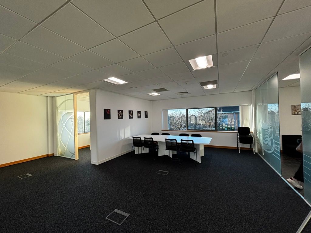 Property photo 2 of 9 Photo 5