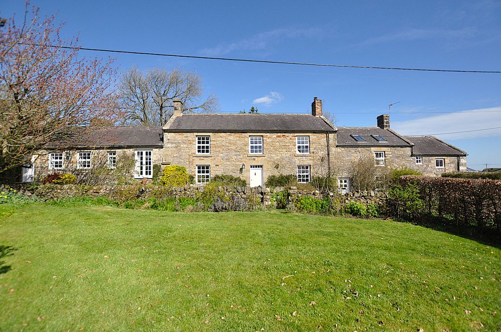 Property photo 1 of 33