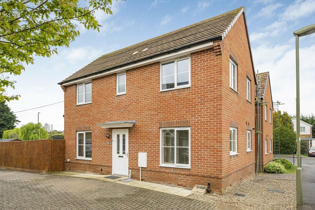 Property photo 1 of 21 3691956_Preview.Jpg