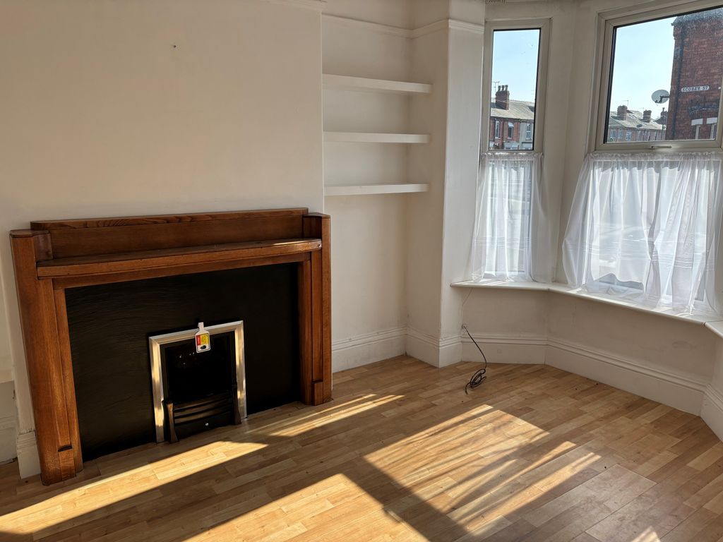 Property photo 2 of 9