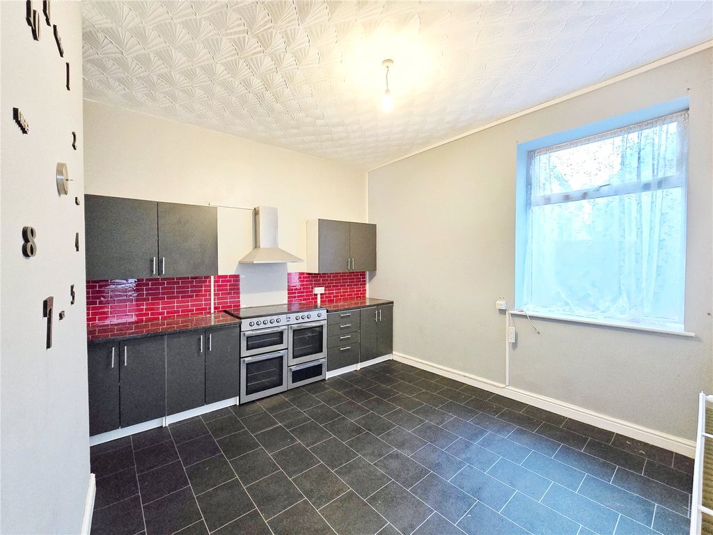 Property photo 3 of 17 Kicthen Diner