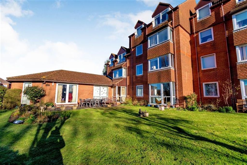 Property photo 1 of 13 (Main)