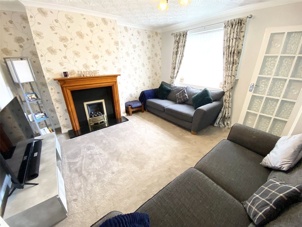 Property photo 3 of 17 Picture No. 06