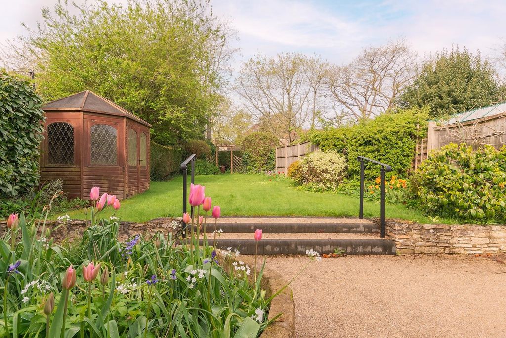 Property photo 3 of 37 0P1Cfy - External E.Jpg