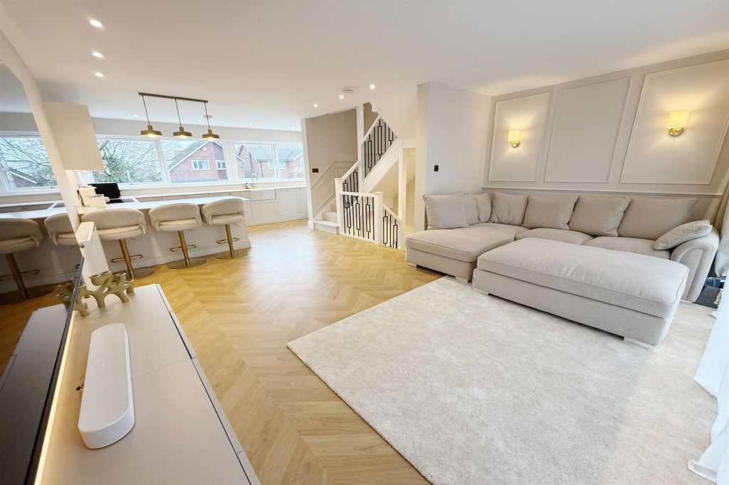 Property photo 1 of 28 Kitchen Family Room