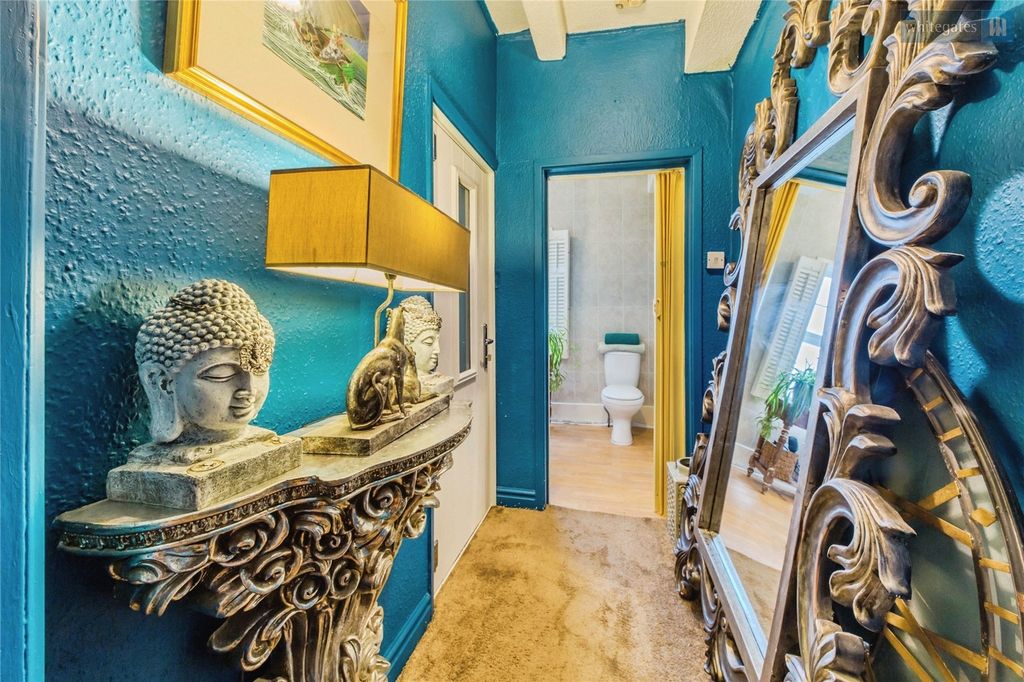 Property photo 2 of 14 Picture No. 12