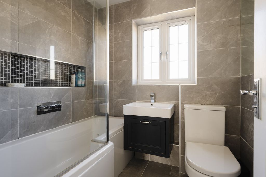 Property photo 3 of 20