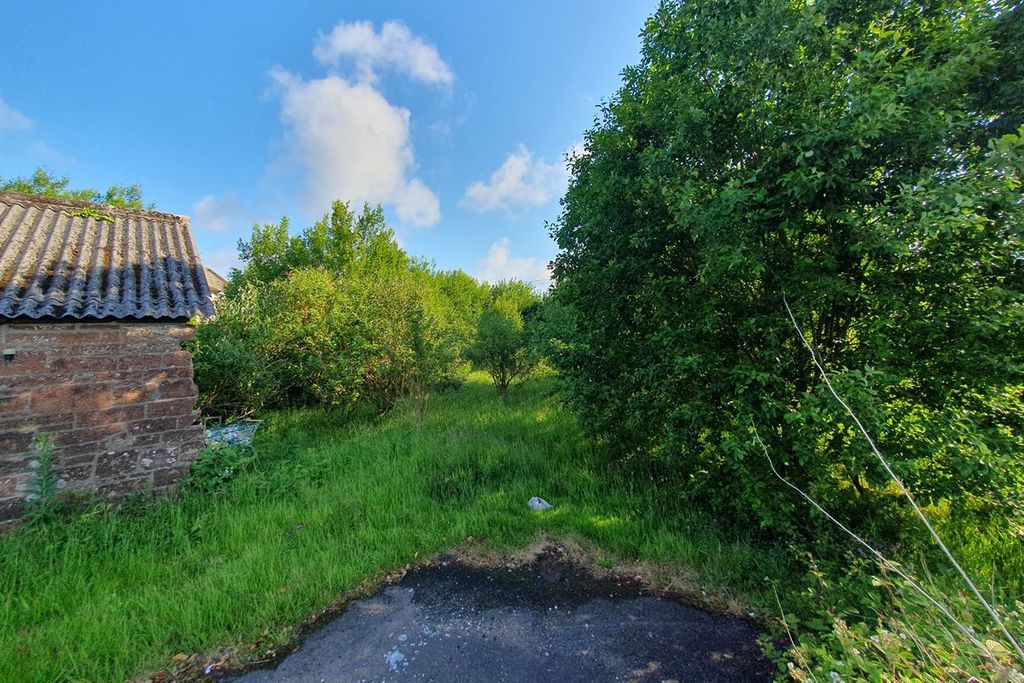 Property photo 3 of 9