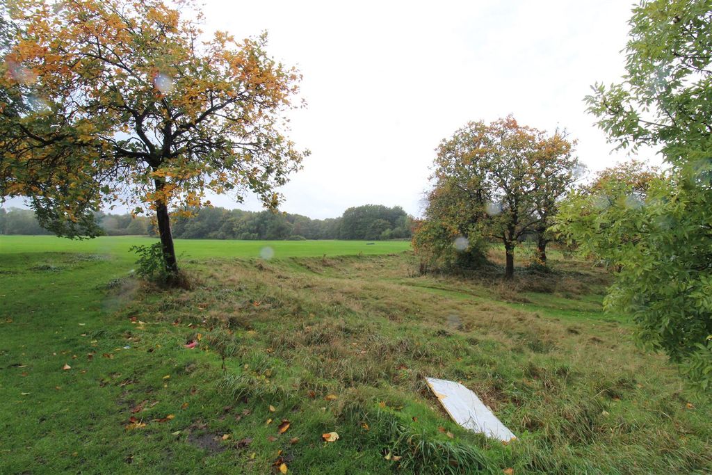 Property photo 2 of 15 Img_9374.Jpg