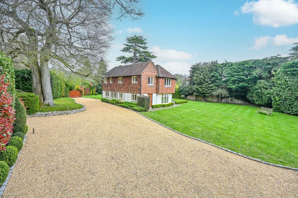 Property photo 1 of 39