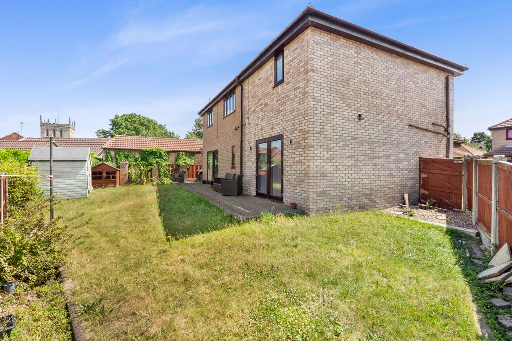 Property photo 1 of 16 Garden