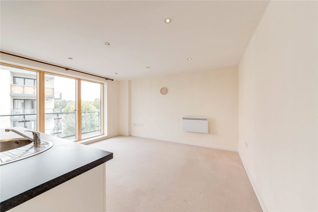 Property photo 3 of 12 Picture No. 15