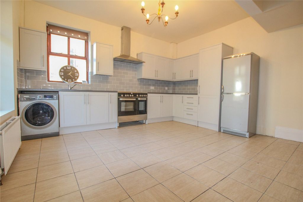Property photo 2 of 20 Kitchen Diner