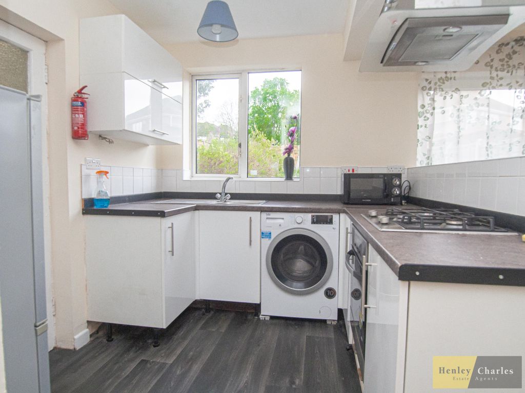 Property photo 2 of 9 20240409-P409078820240409