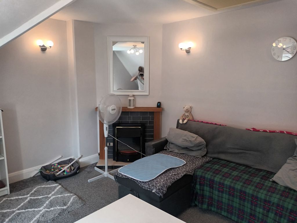 Property photo 2 of 10 Harb5968620260722-Interior-4-Kqeispvj4Kxhyrpu.Jpg