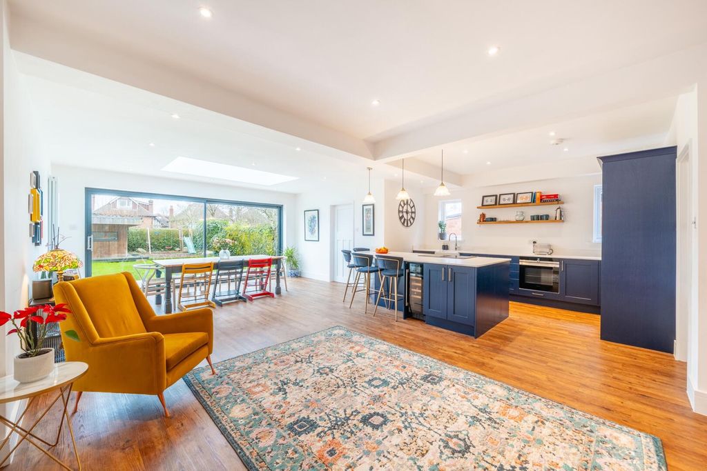 Property photo 2 of 26 Kitchen