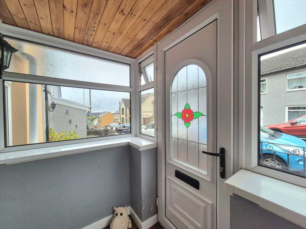 Property photo 3 of 25 Porch