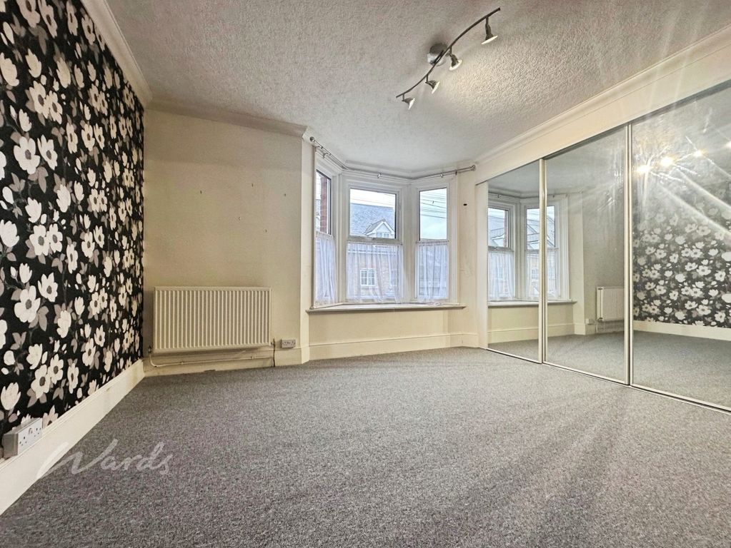 Property photo 3 of 9 Lillian Bed 1 Use