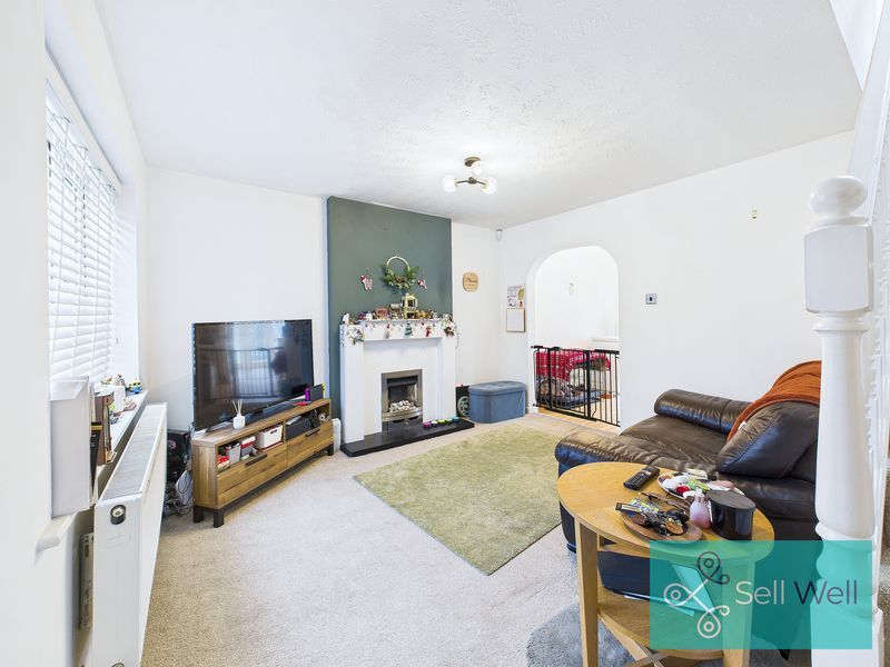 Property photo 2 of 19 Lounge