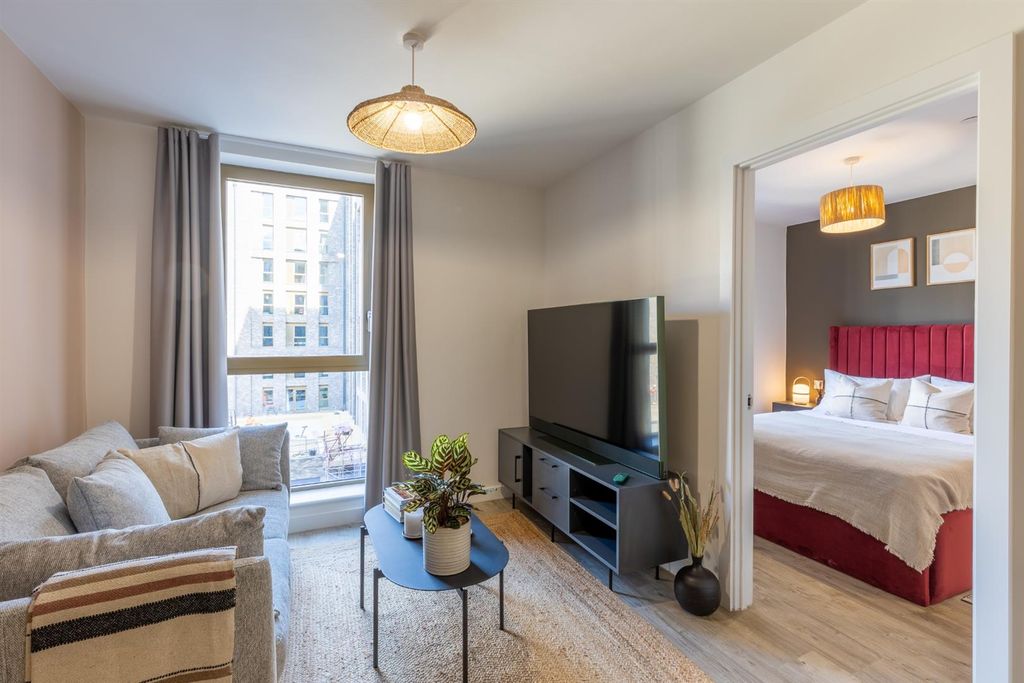 Property photo 3 of 19 1 Bed-8.Jpg