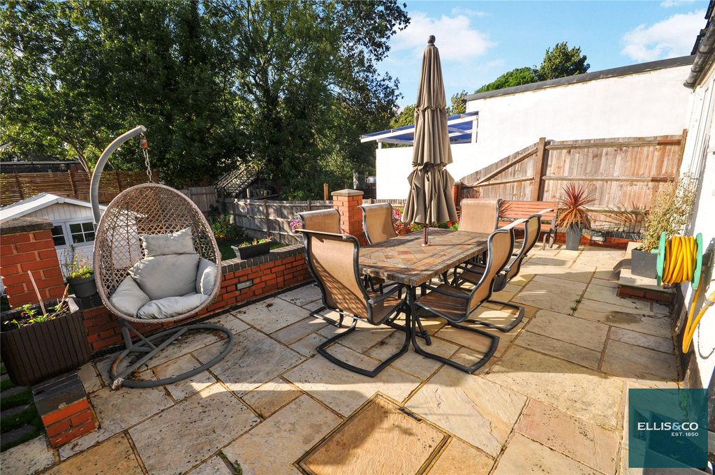 Property photo 3 of 13 Picture No. 05