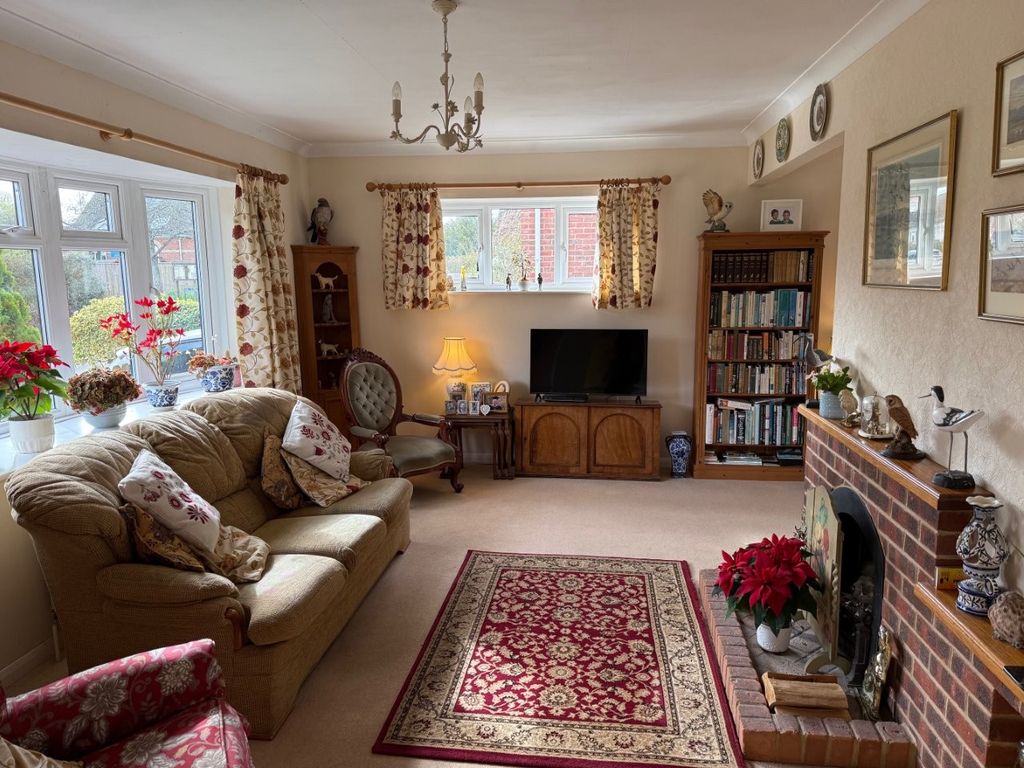 Property photo 3 of 15