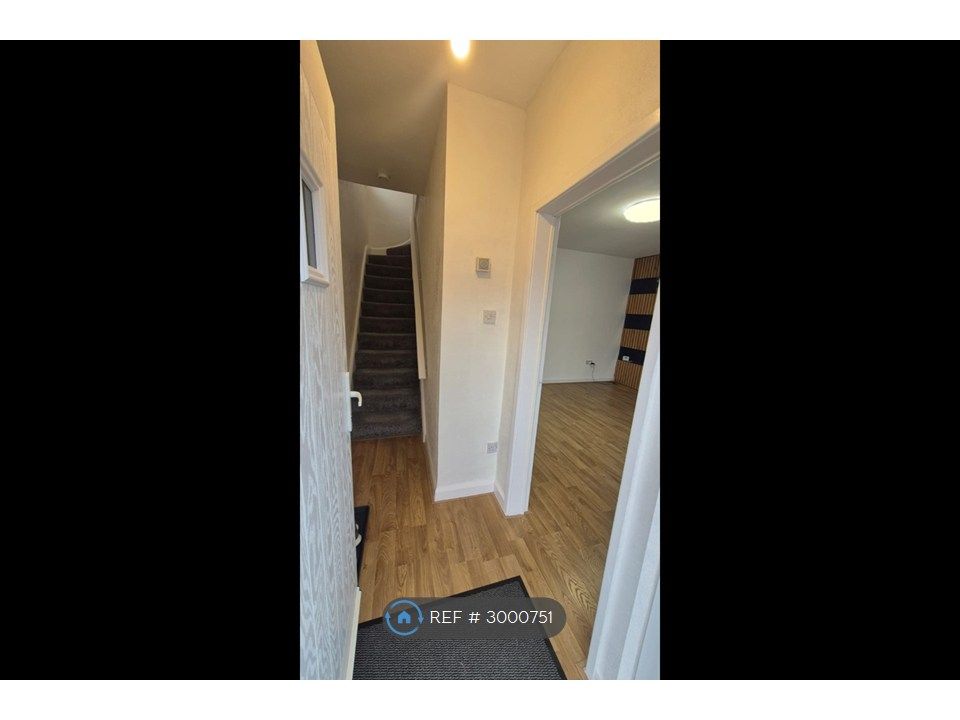 Property photo 2 of 15 Entrance