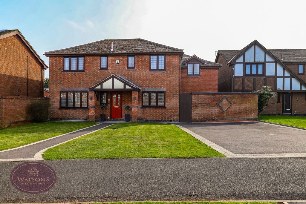 Property photo 2 of 41