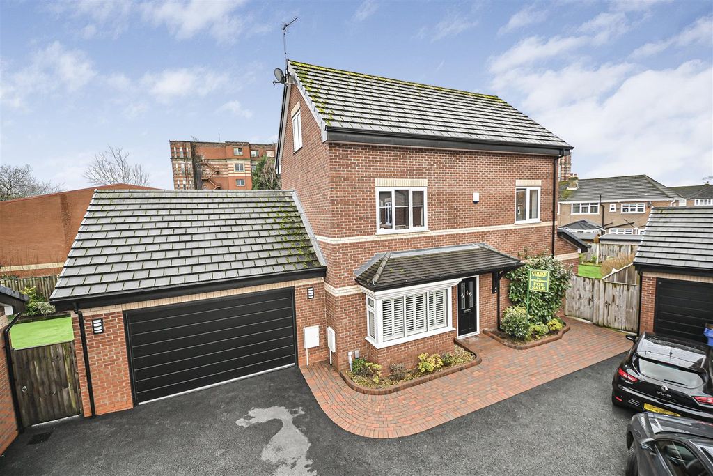 Property photo 1 of 49 3 Millside Close External (7).Jpg