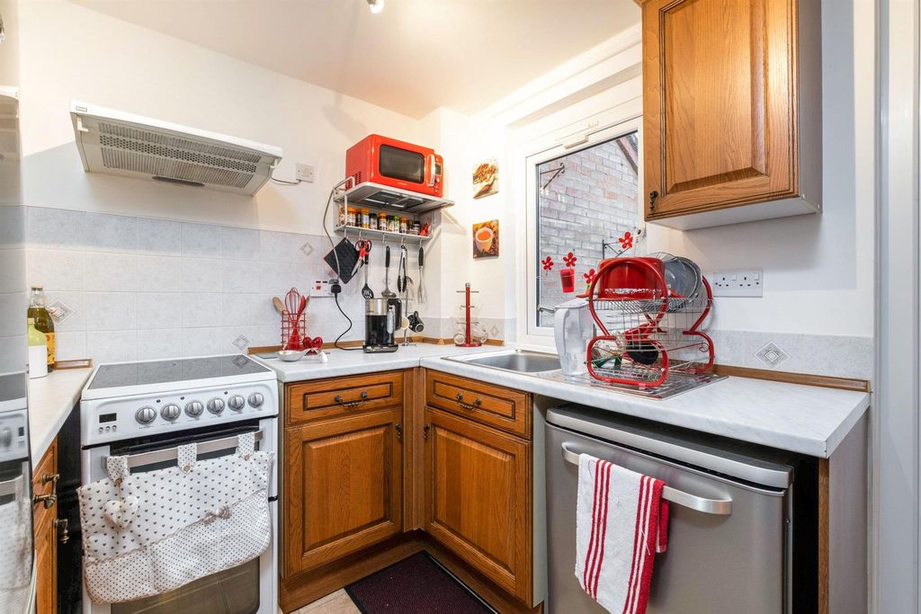 Property photo 3 of 8 View