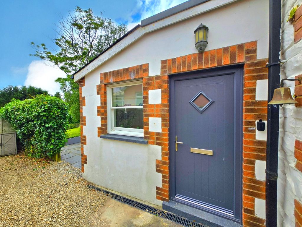 Property photo 2 of 49 Picture No. 52