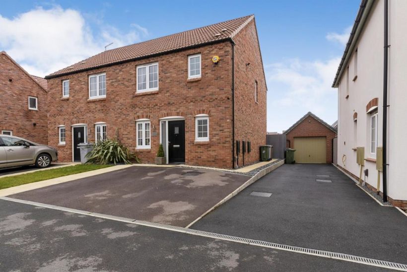 Property photo 1 of 13