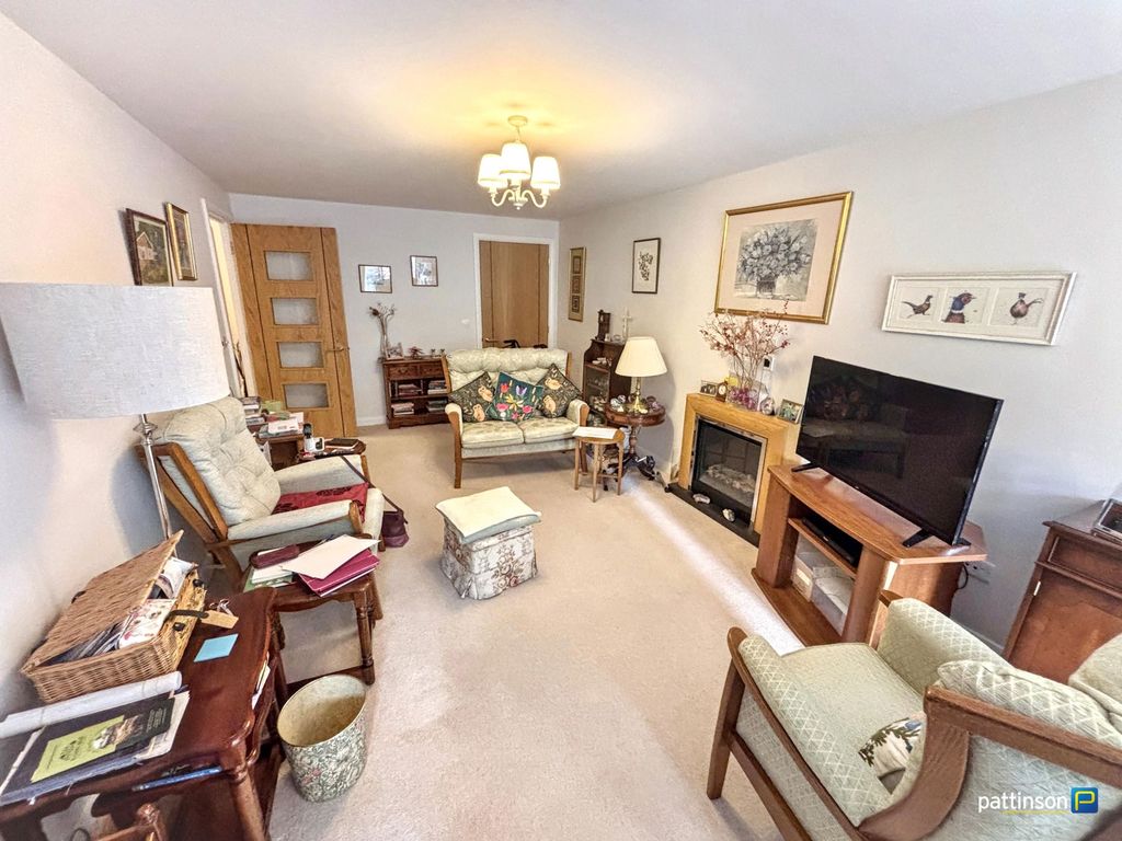 Property photo 2 of 22