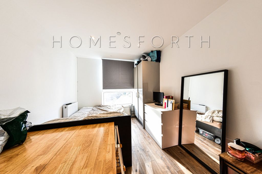 Property photo 3 of 5 Photo 3