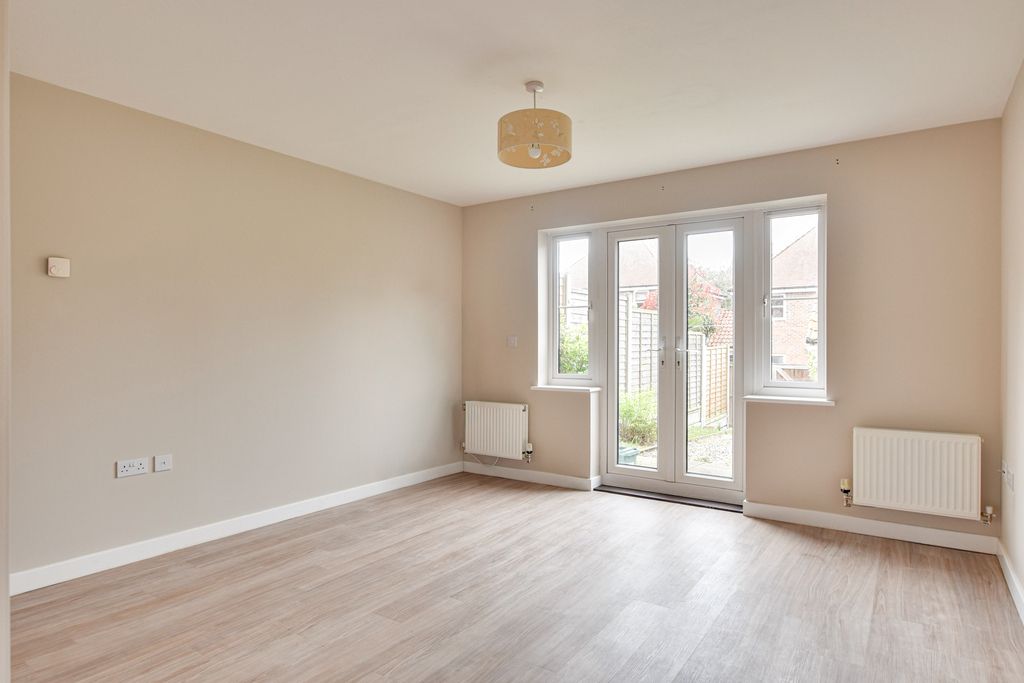 Property photo 2 of 17 Dsc_0025-Dsc_0027