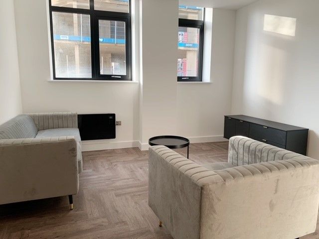 Property photo 3 of 7 Lounge